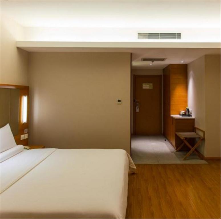 Ji Hotel Xianggang Middle Road Qingdao Camera foto