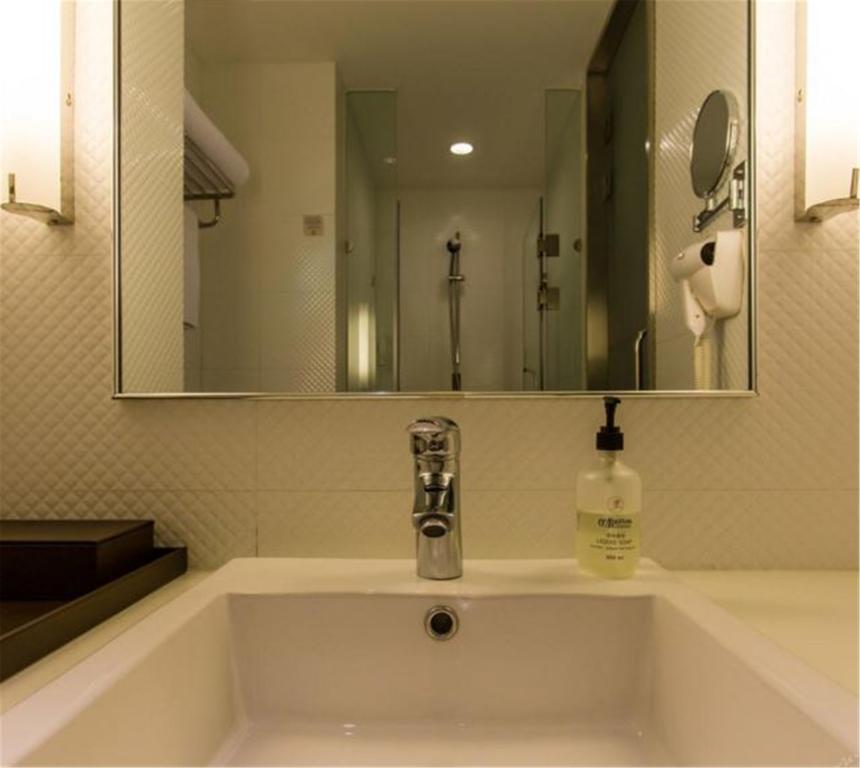 Ji Hotel Xianggang Middle Road Qingdao Camera foto