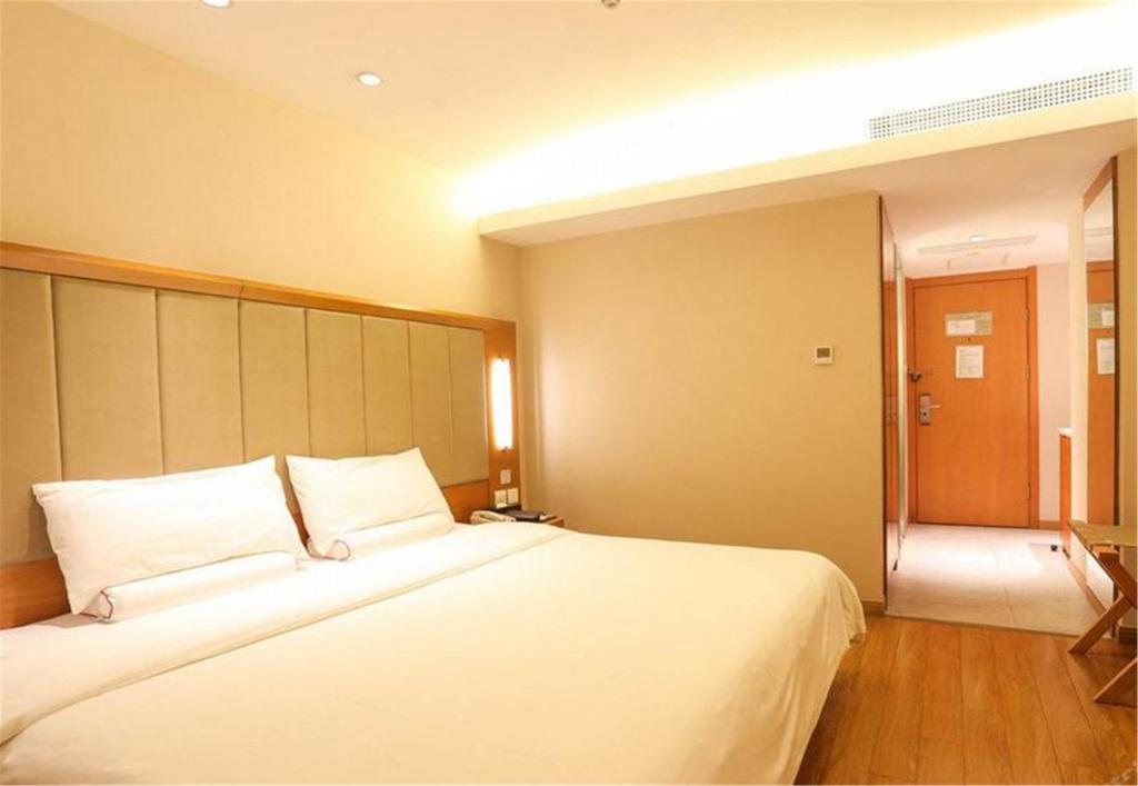 Ji Hotel Xianggang Middle Road Qingdao Esterno foto